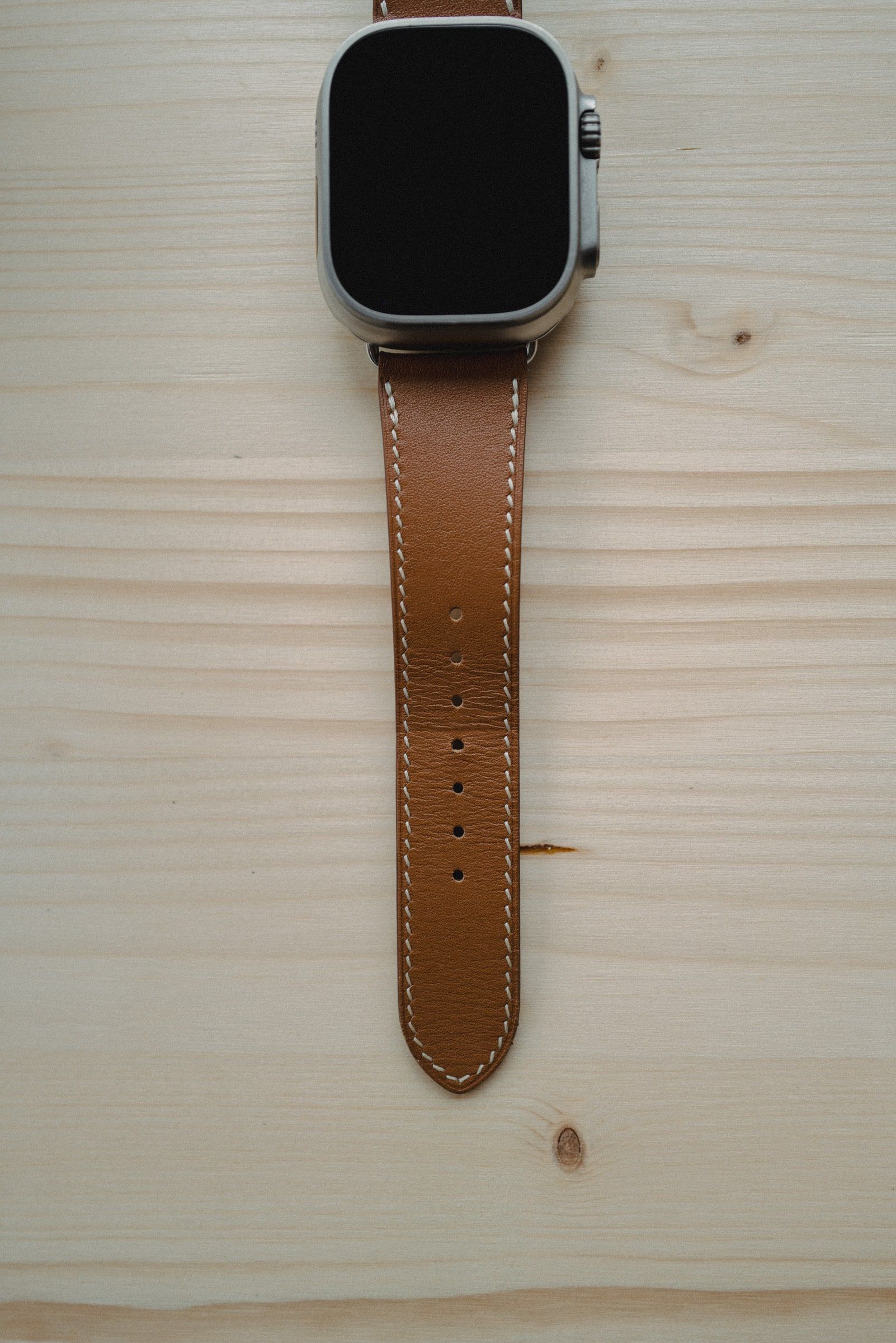 The Infinity Loop Honeymoon Suite Apple Watch Leather Band